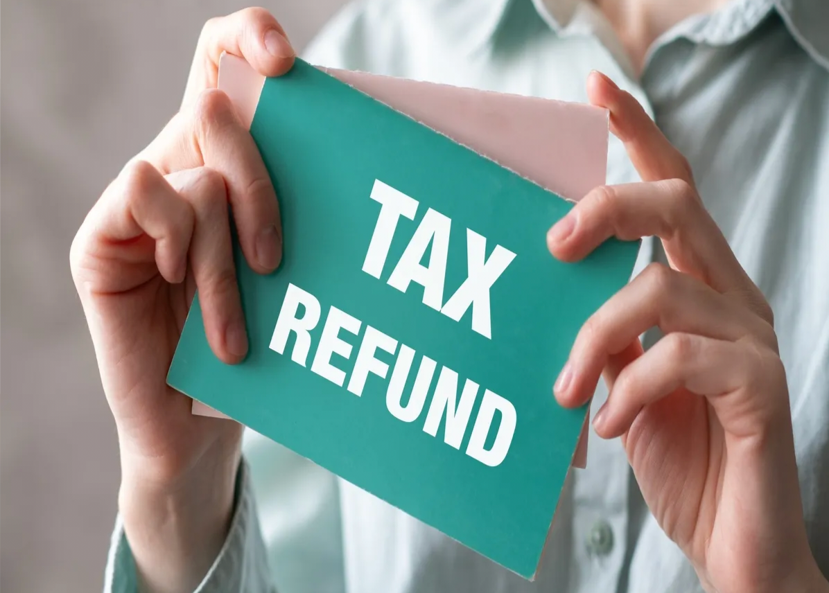 What Common Mistakes Delay Your Tax Refund Status Update?